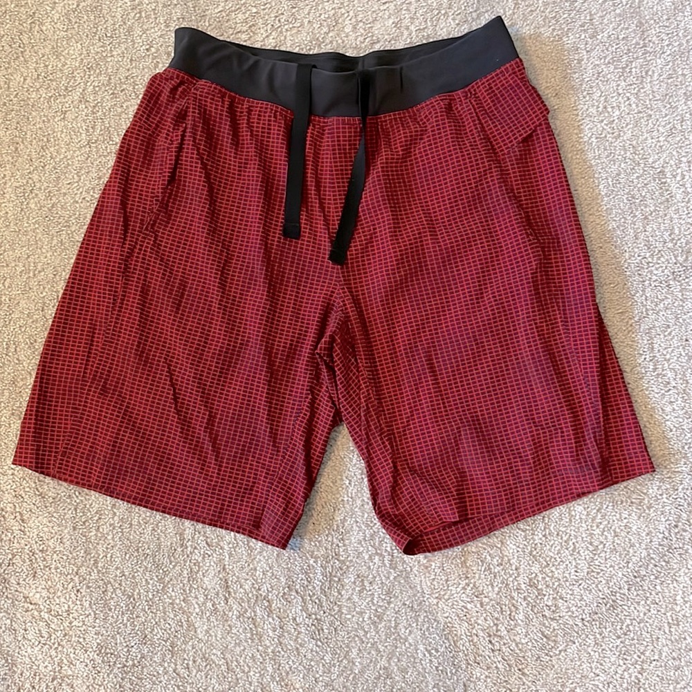 Lulu lemon 9in shorts